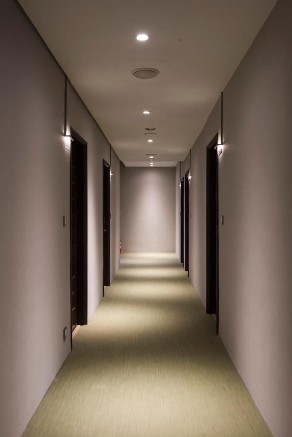 Sparrow Hotel Taichung Exterior foto